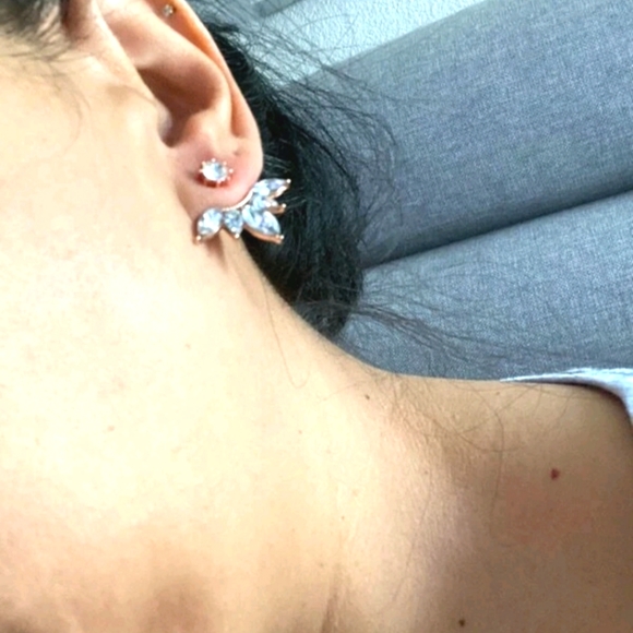 Rhinestone clear elegant small swing jacket dainty studs earrings 2/$30 - Picture 9 of 9